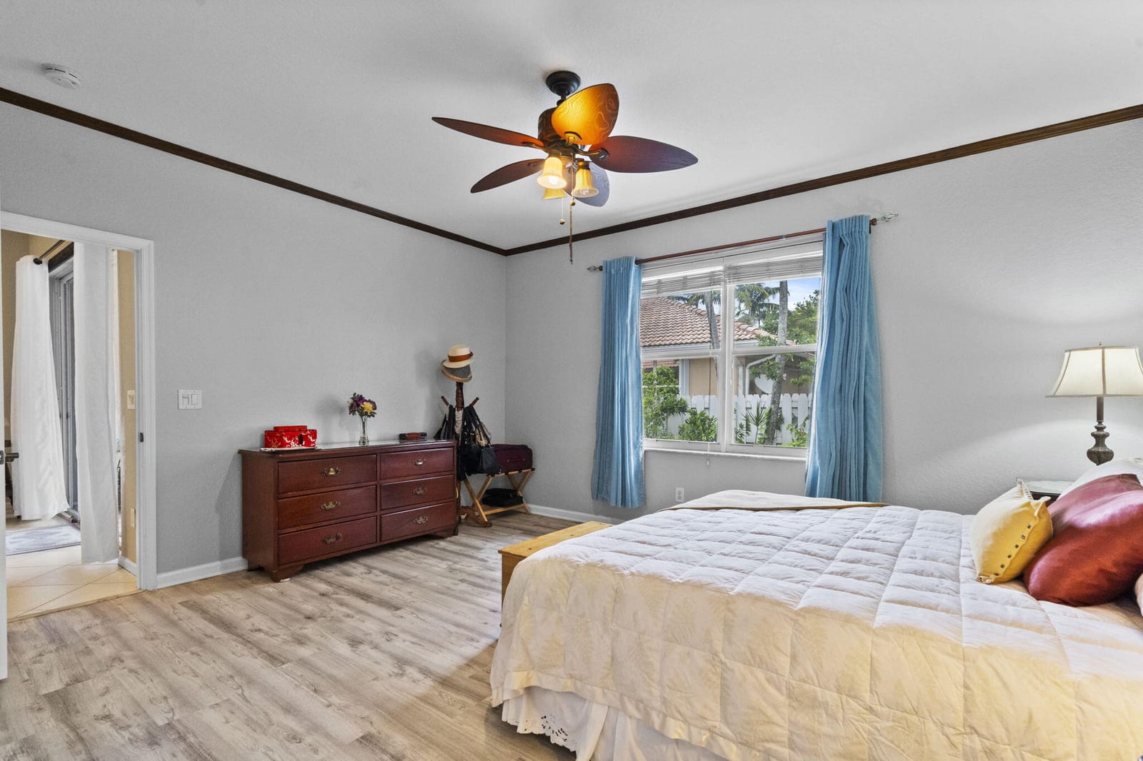 237 CORAL TRACE Court — photo 9