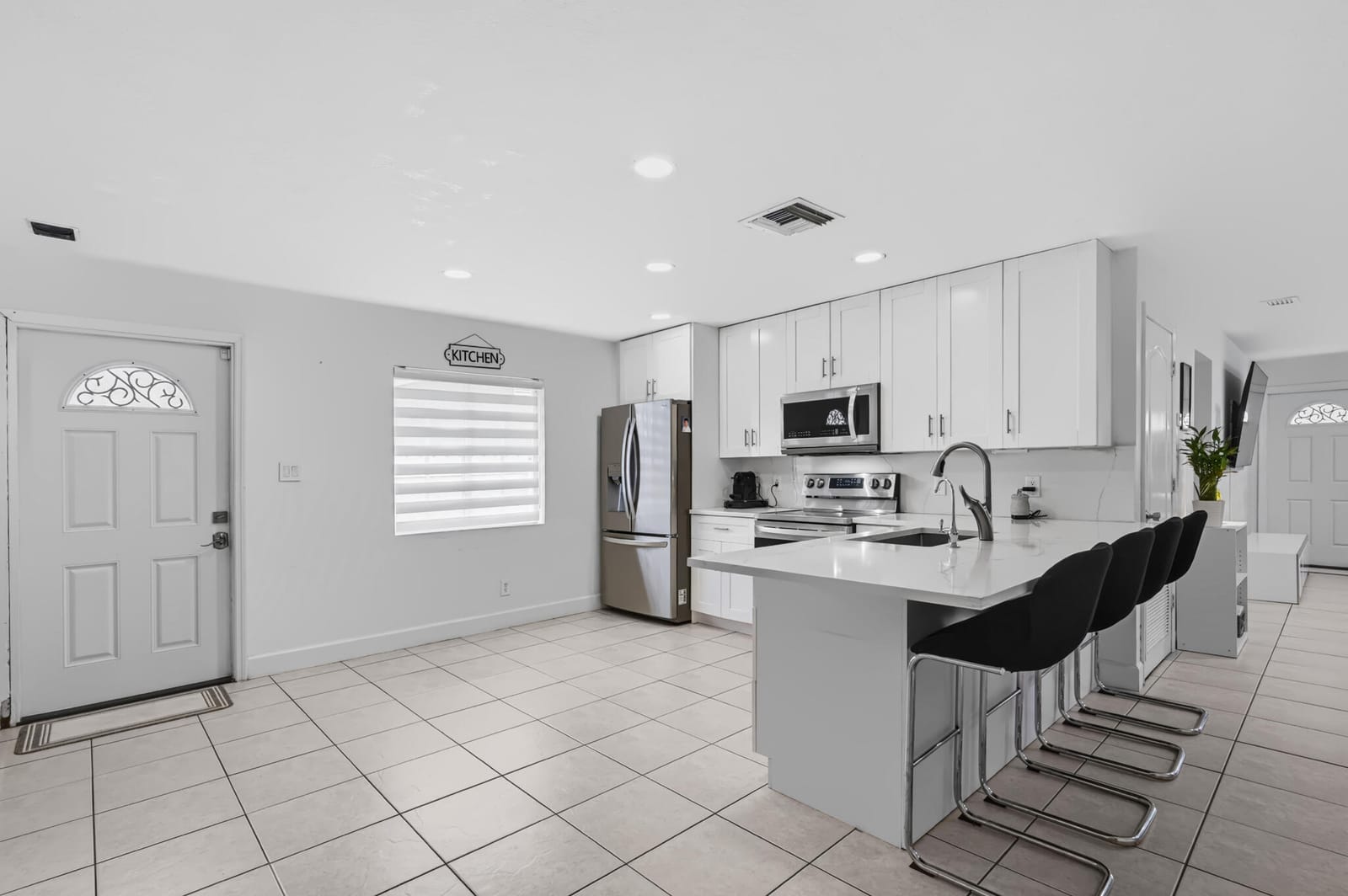 347 W HAITI Avenue, Clewiston, FL 33440 photo 9