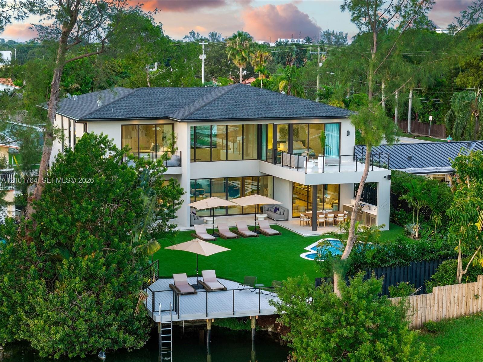 2340 NE 201st Street, Miami, FL 33180 photo 5