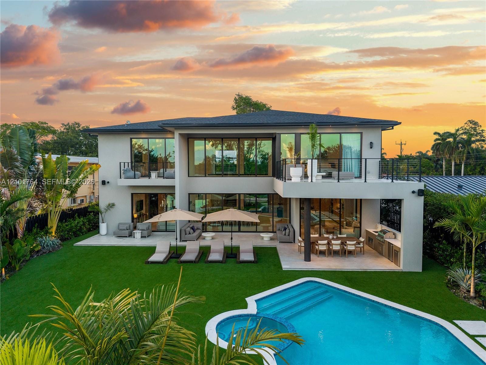 2340 NE 201st Street, Miami, FL 33180 photo 7