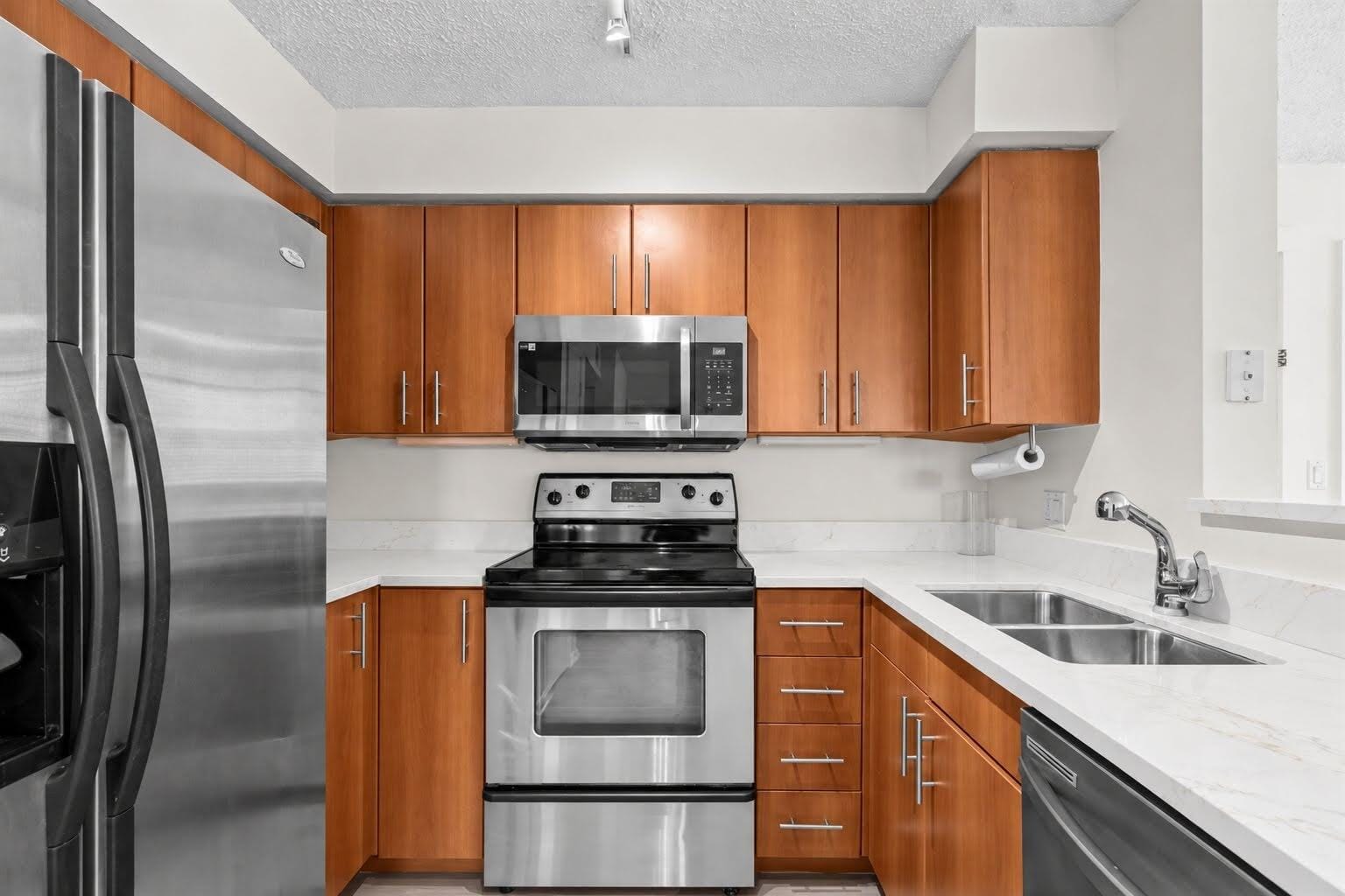 1125 CRYSTAL Way J — photo 12