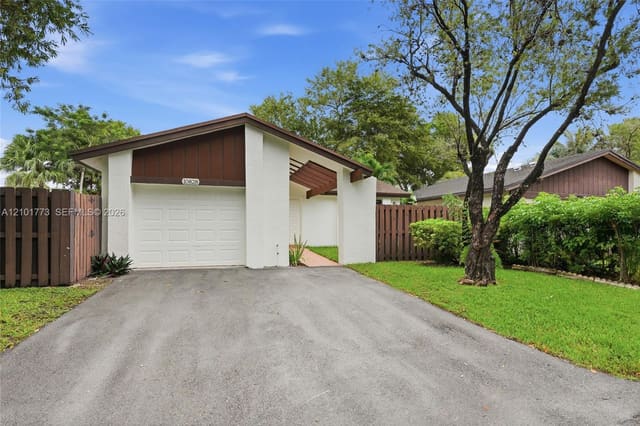 10828 SW 132nd Cir Court, Crossings Sec 6 The, Miami, FL