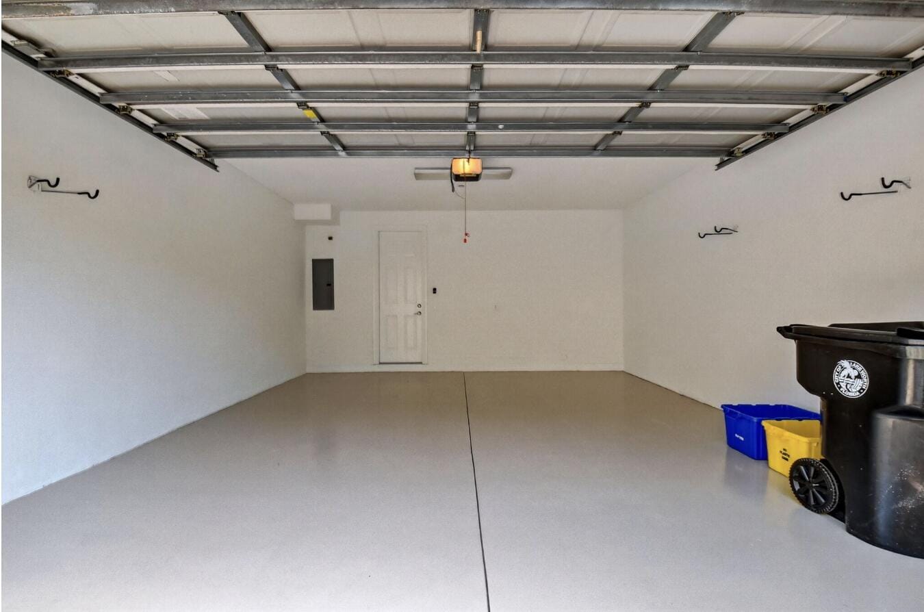 2502 N DIXIE Highway 11 — photo 10