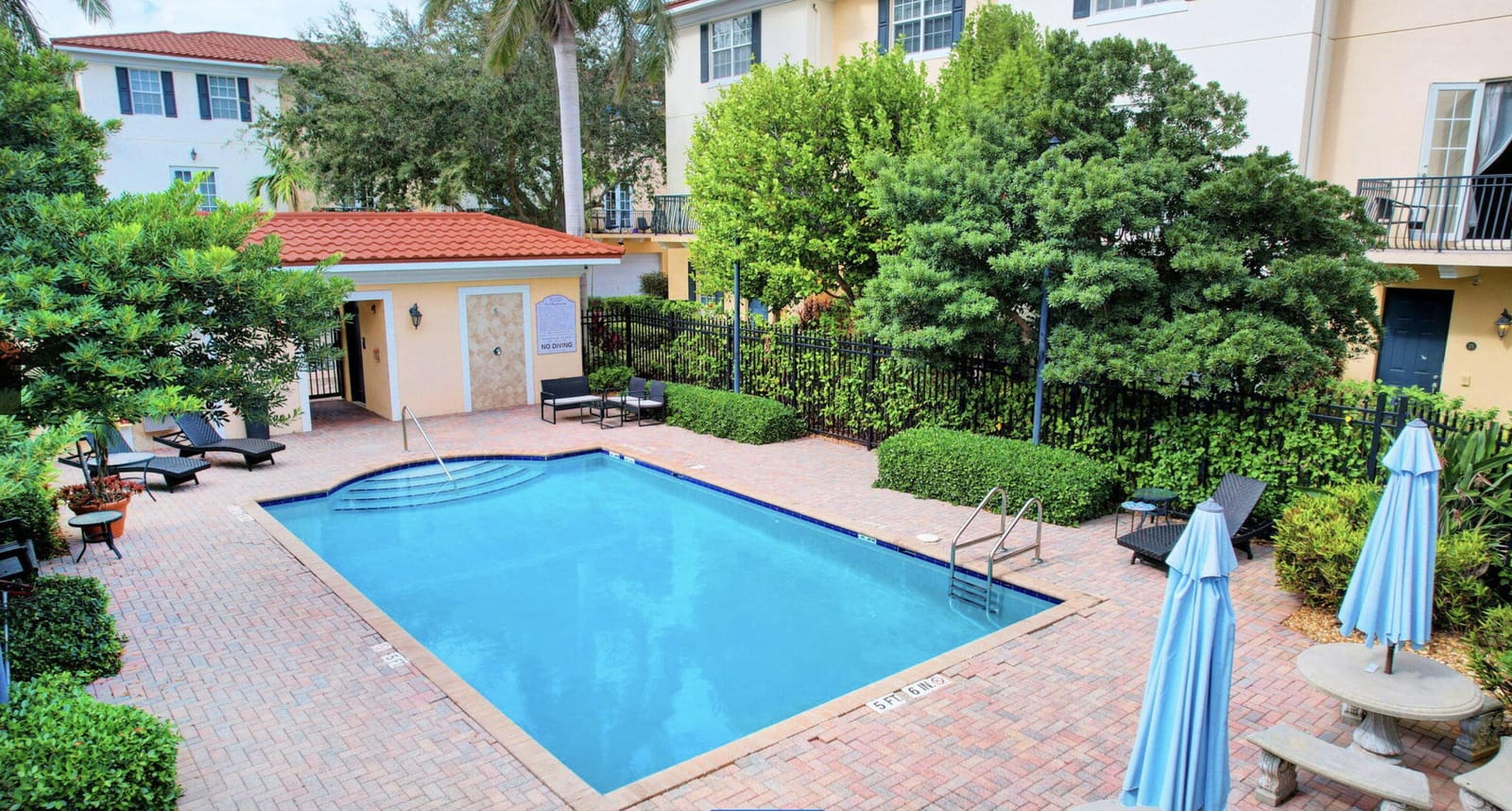 2502 N DIXIE Highway 11, Lake Worth Beach, FL 33460