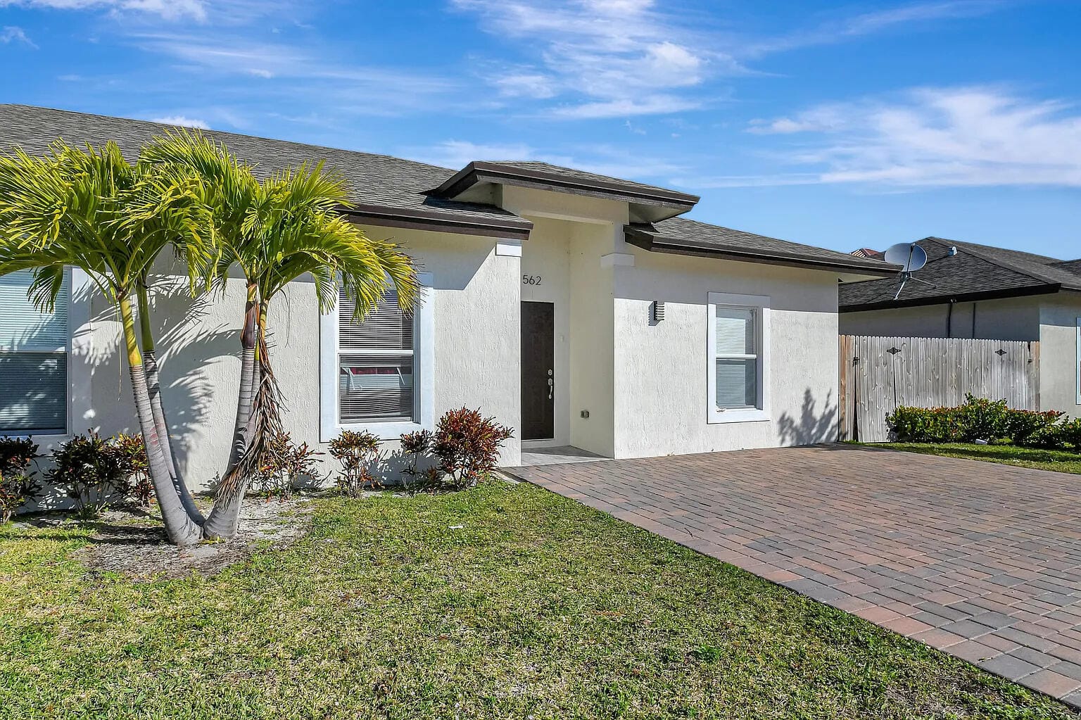 1562 W 26th Court, Riviera Beach, FL 33404 photo 12