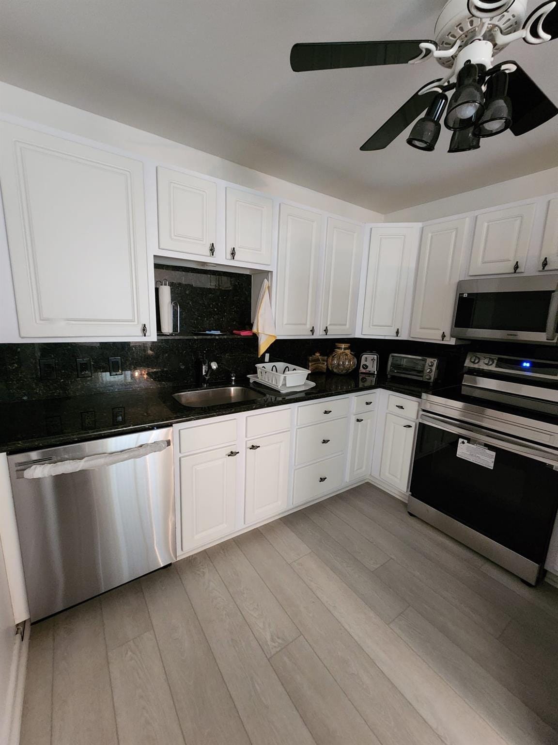 4033 HYTHE B 4033, Boca Raton, FL 33434 photo 24