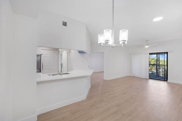 2724 ANZIO Court 305, Palm Beach Gardens, FL 33410