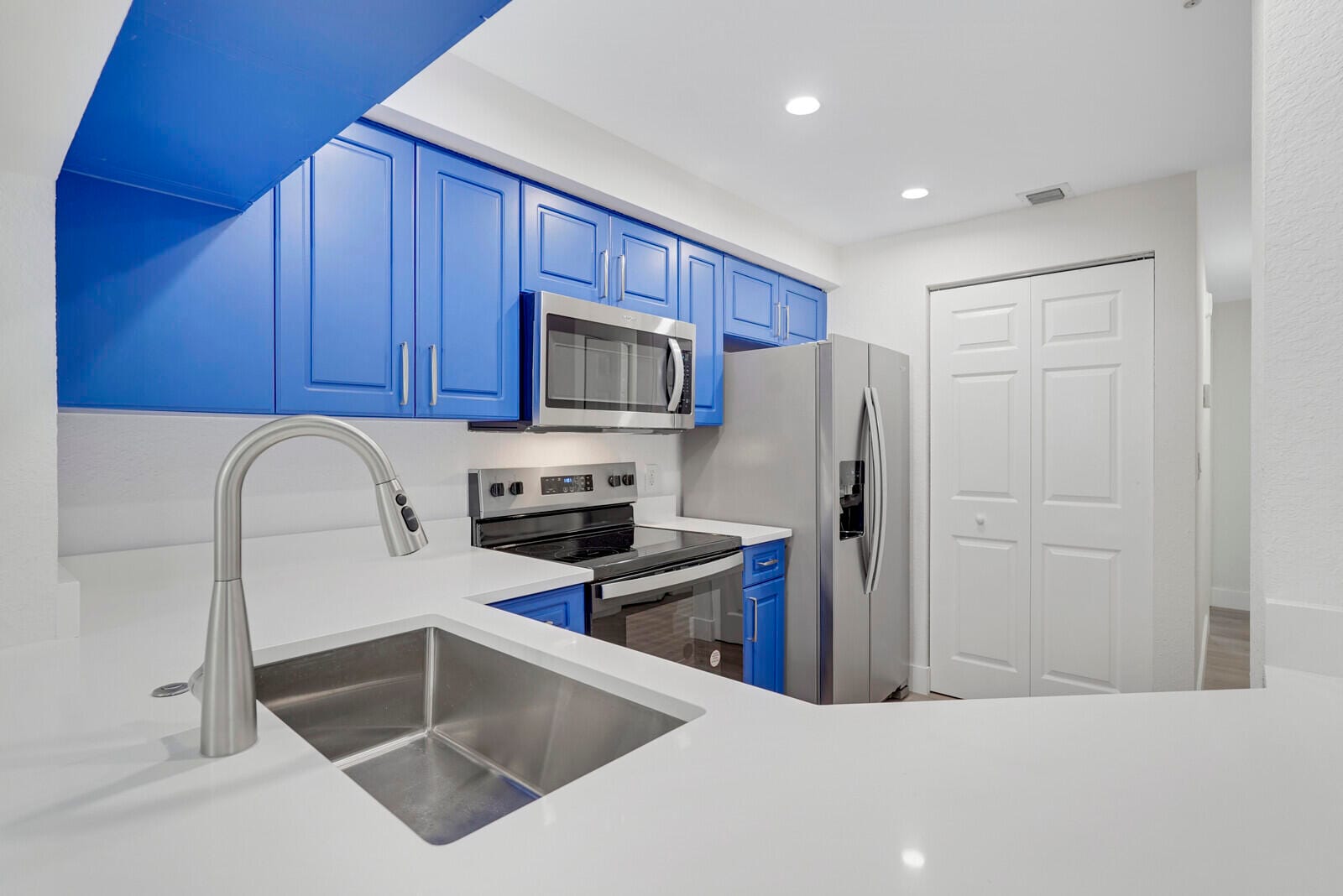 2724 ANZIO Court 305 — photo 3
