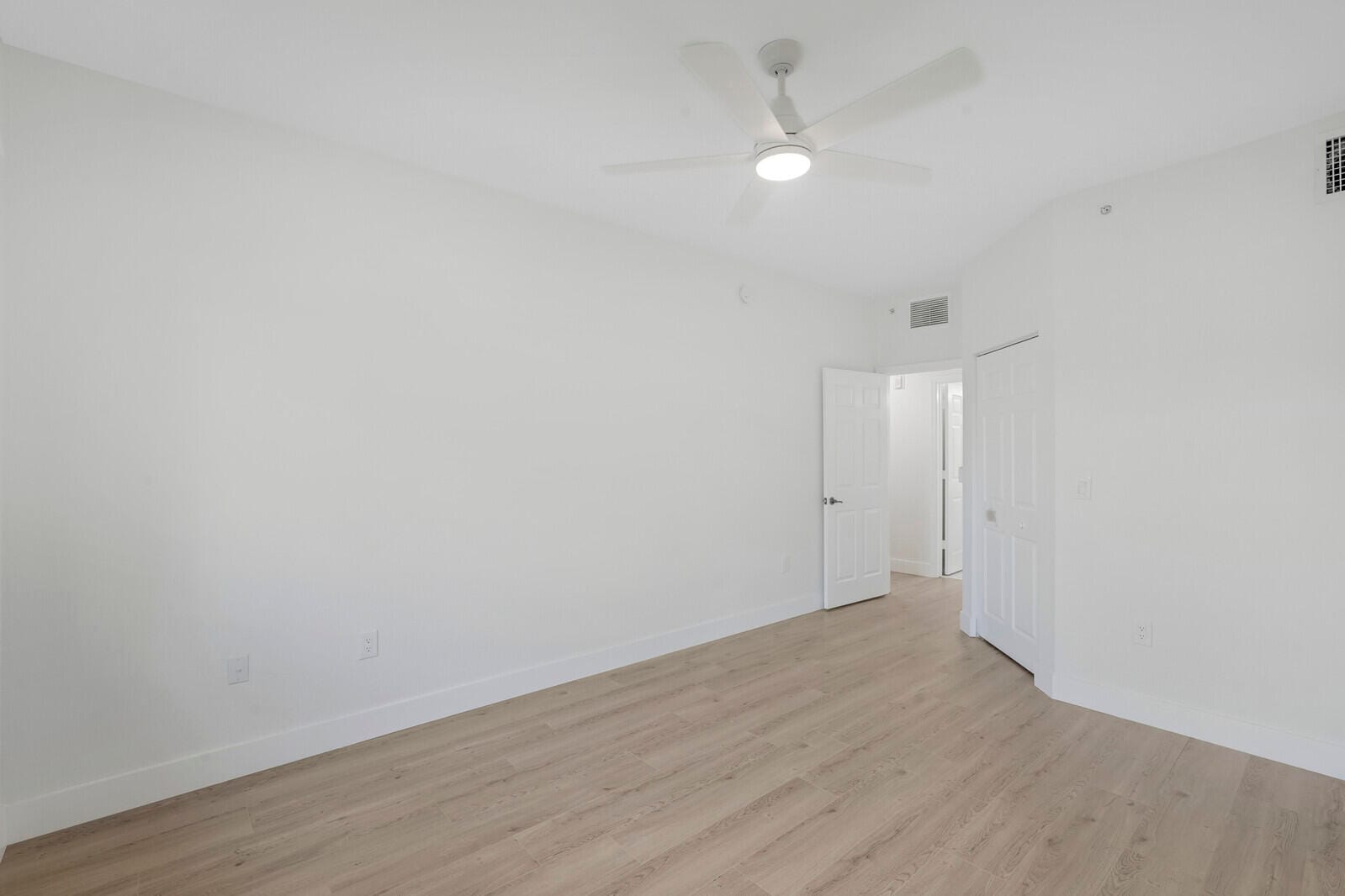 2724 ANZIO Court 305 — photo 8