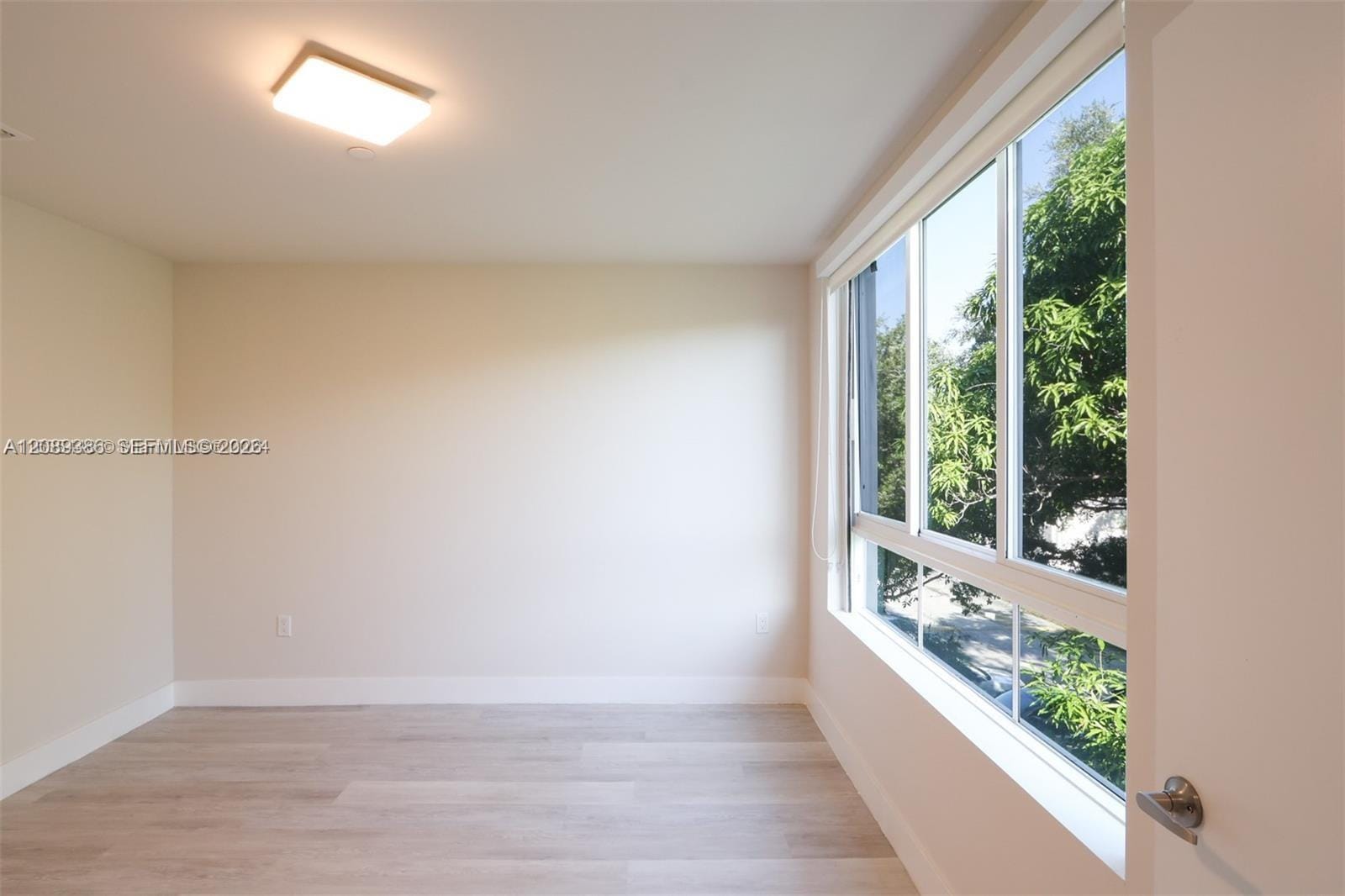 2555 NE 193rd Street 2223, Miami, FL 33180 photo 14