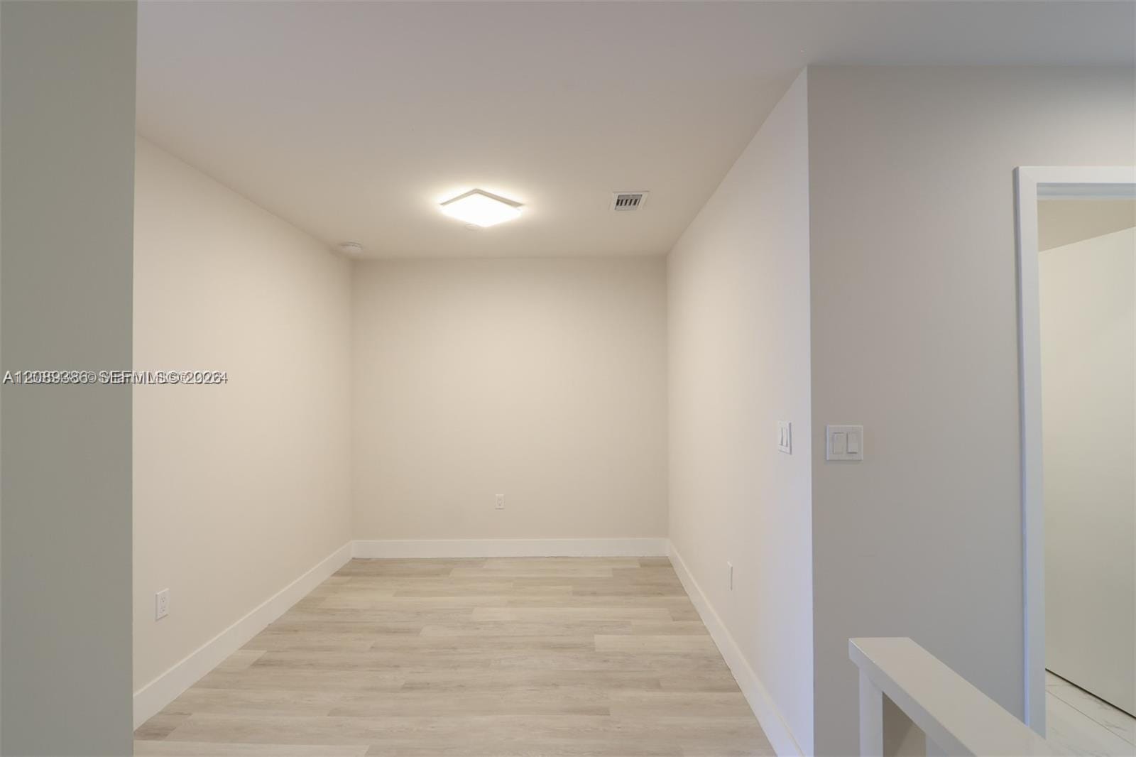 2555 NE 193rd Street 2223, Miami, FL 33180 photo 15
