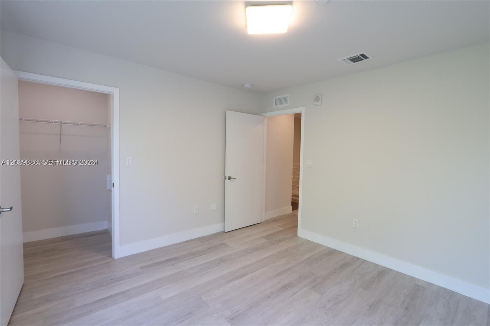 2555 NE 193rd Street 2223, Miami, FL 33180 photo 17