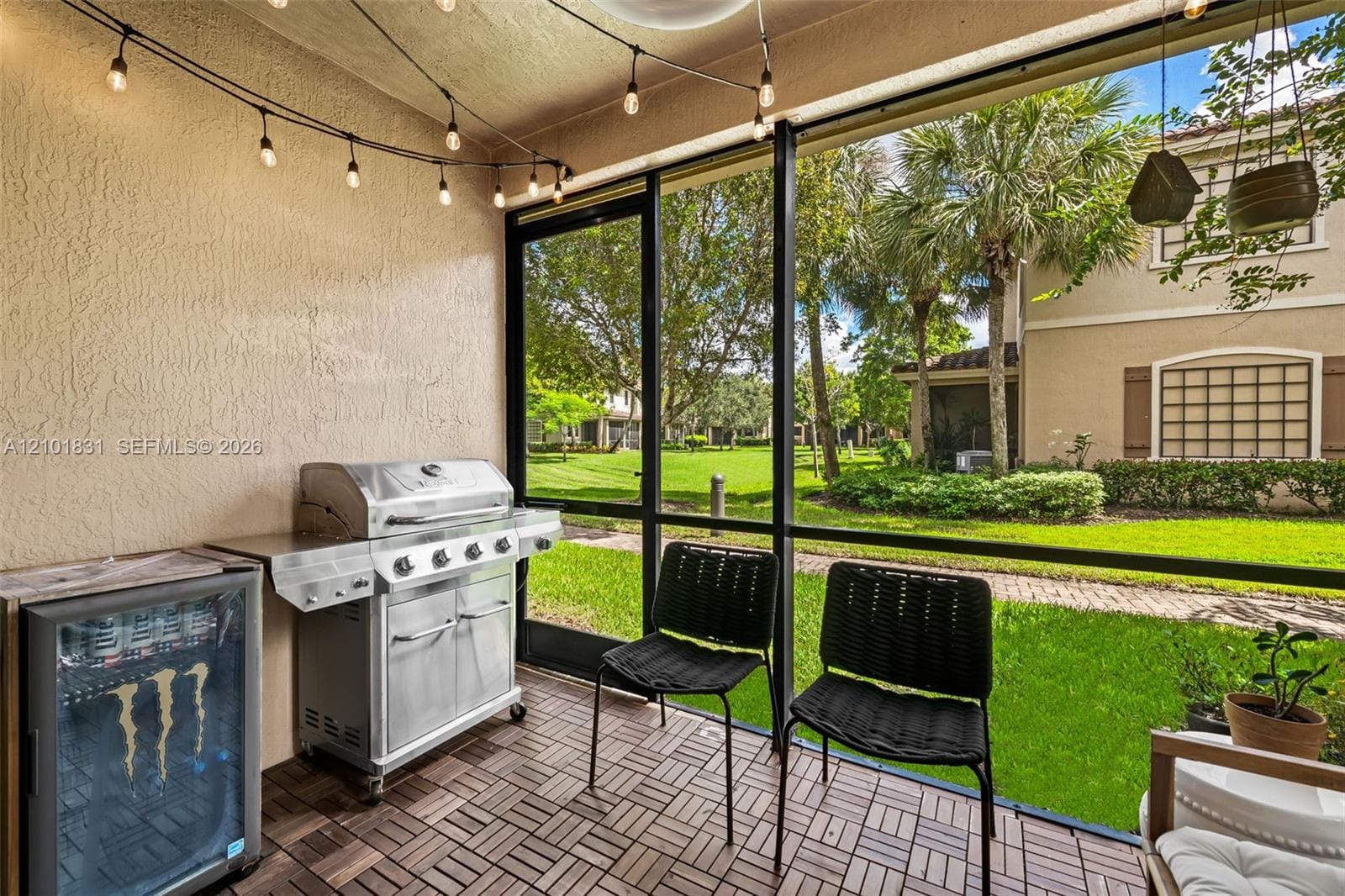 124 W Riverwalk Circle W, Plantation, FL 33325 photo 16