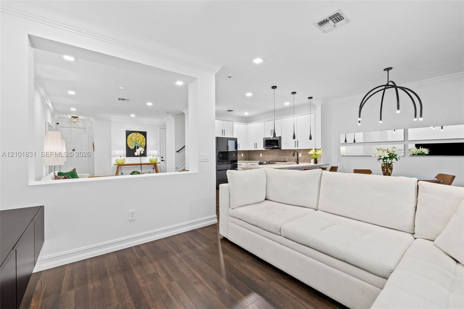 124 W Riverwalk Circle W, Plantation, FL 33325 photo 9