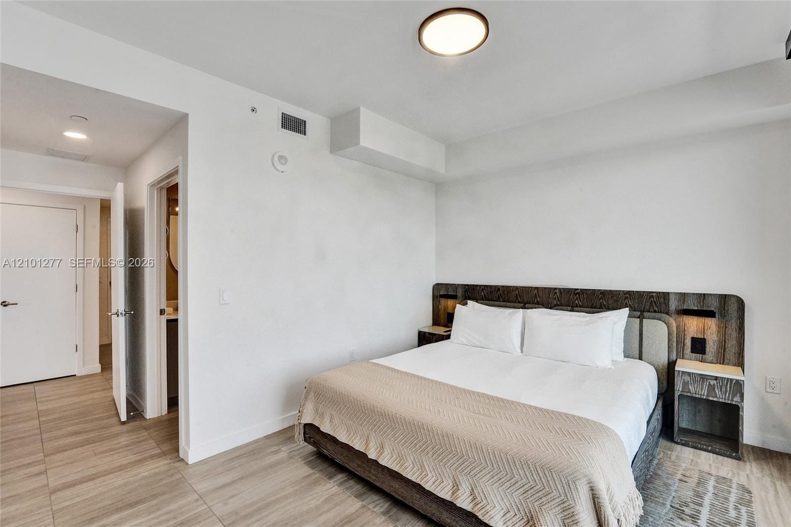 580 72nd Street 1110, Miami Beach, FL 33141 photo 3