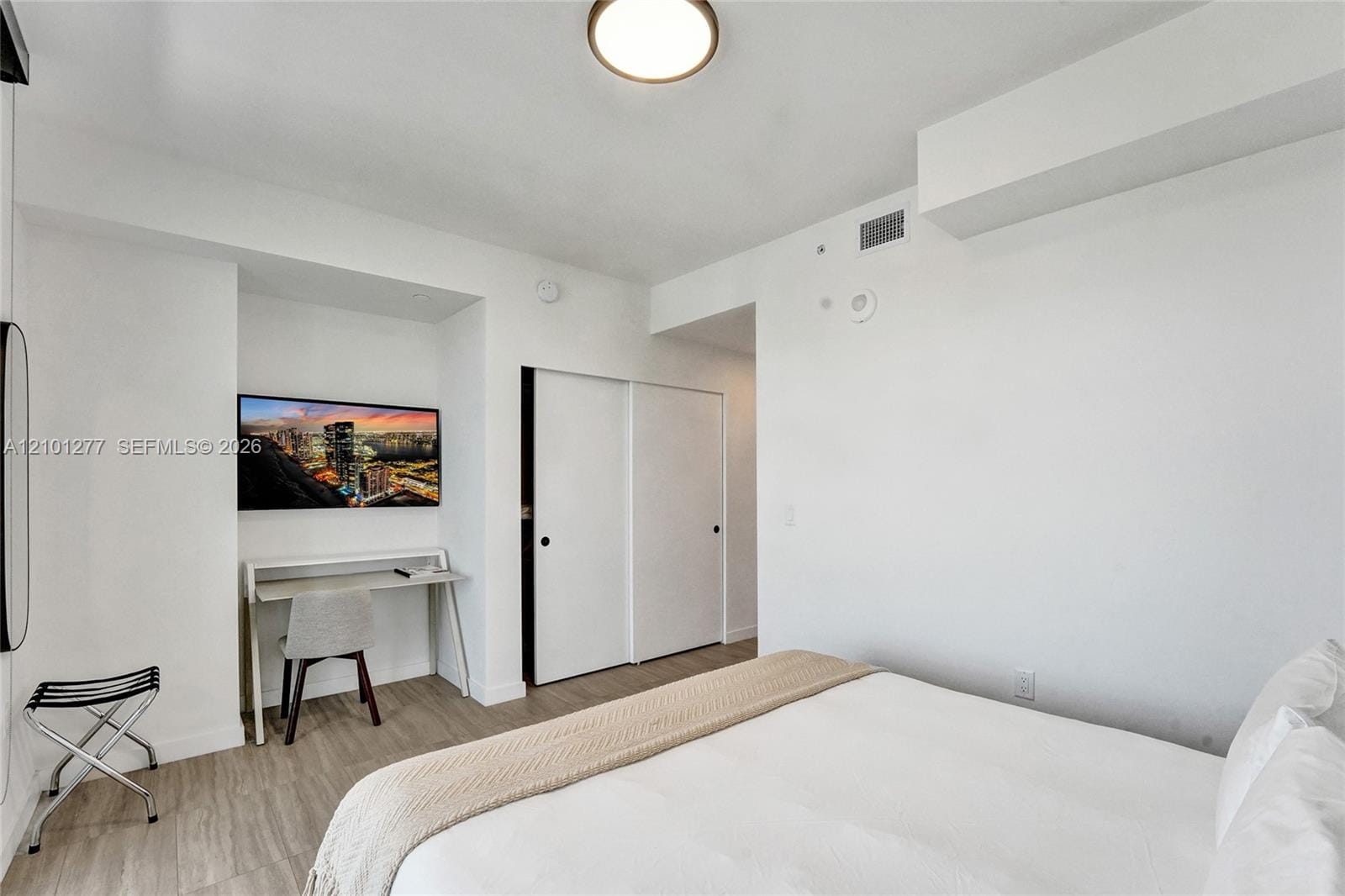 580 72nd Street 1110, Miami Beach, FL 33141 photo 4