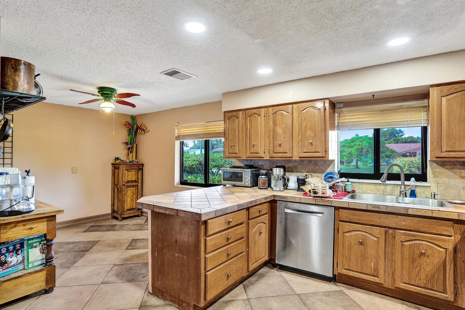 645 Ibis Drive — photo 8