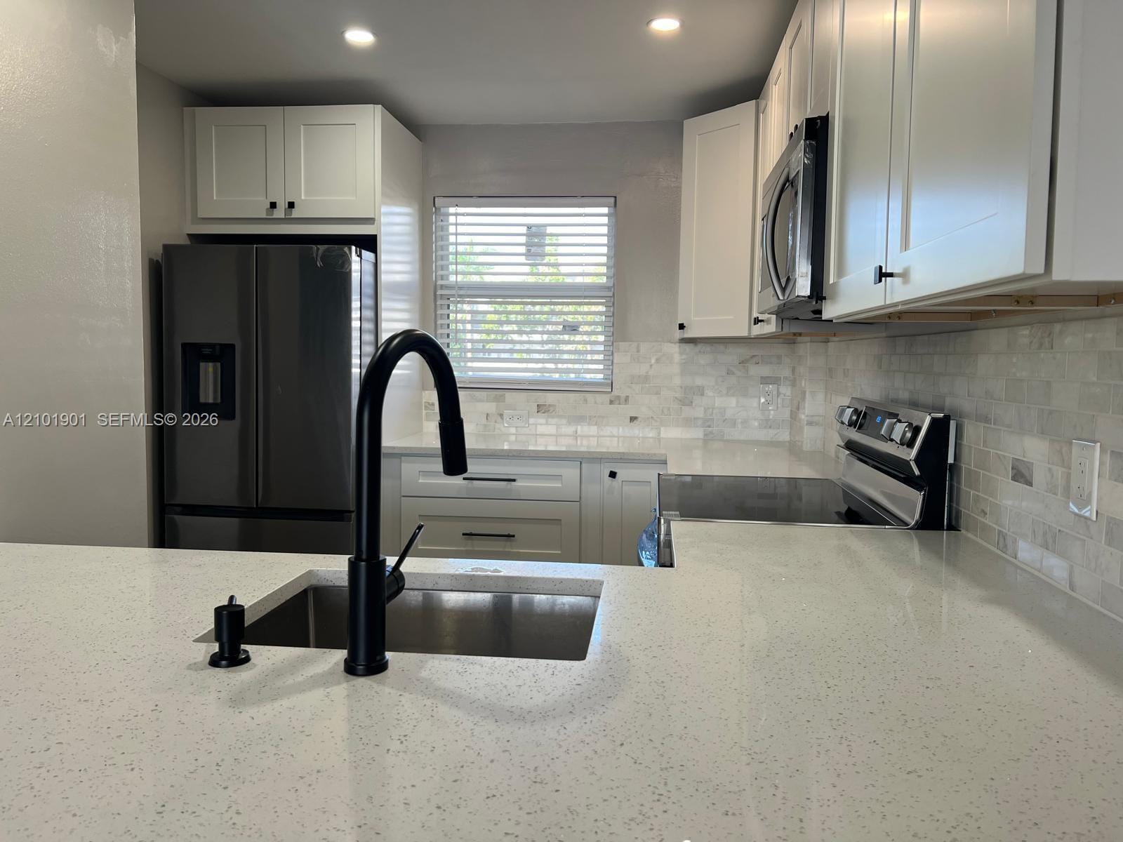 108 Royal Park Drive 2H — photo 5