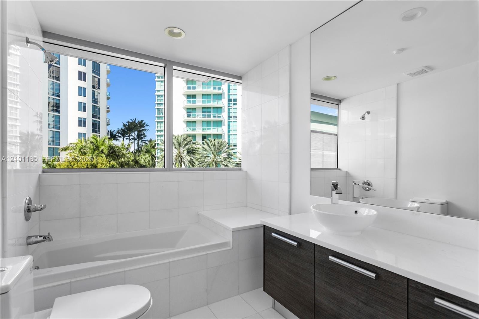 2950 NE 188th Street 349, Aventura, FL 33180 photo 25