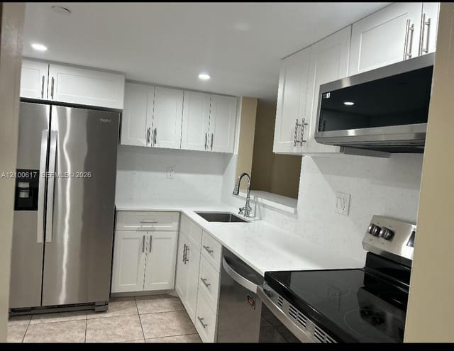 8540 SW 133rd Ave Road 424, Miami, FL 33183