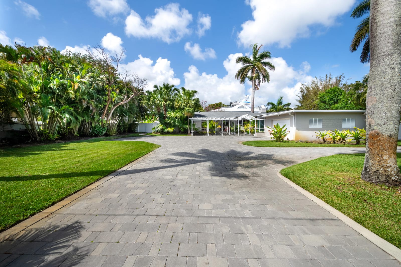 2337 SW 27TH Avenue, Fort Lauderdale, FL 33312 photo 2