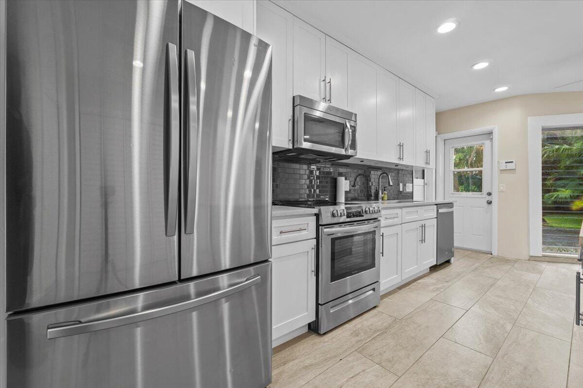 2337 SW 27TH Avenue, Fort Lauderdale, FL 33312 photo 16