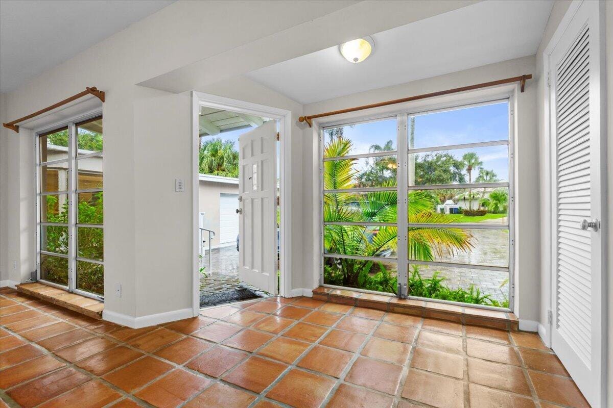 2337 SW 27TH Avenue, Fort Lauderdale, FL 33312 photo 5