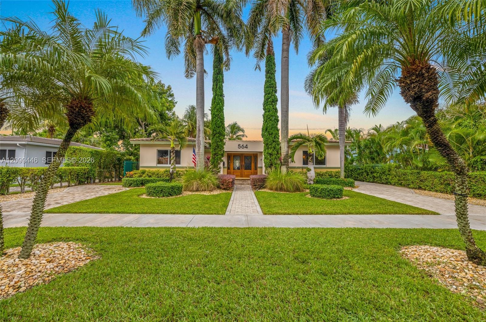 564 Palmetto Drive, Miami Springs, FL 33166 photo 2