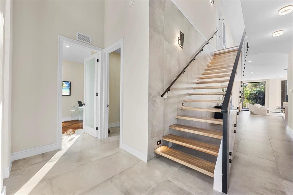 1212 AVOCADO Isle, Fort Lauderdale, FL 33315 photo 4