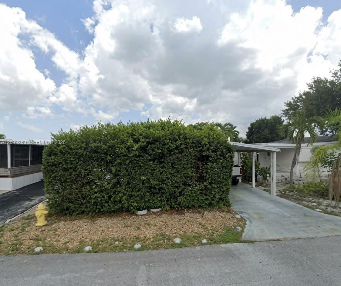 5550 SW 32nd Terrace, Dania Beach, FL 33312 photo 1