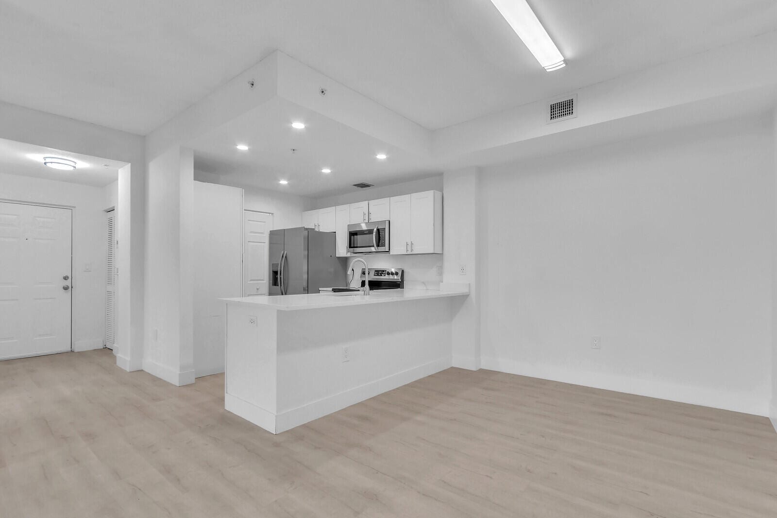 2916 TUSCANY Court 302 — photo 7