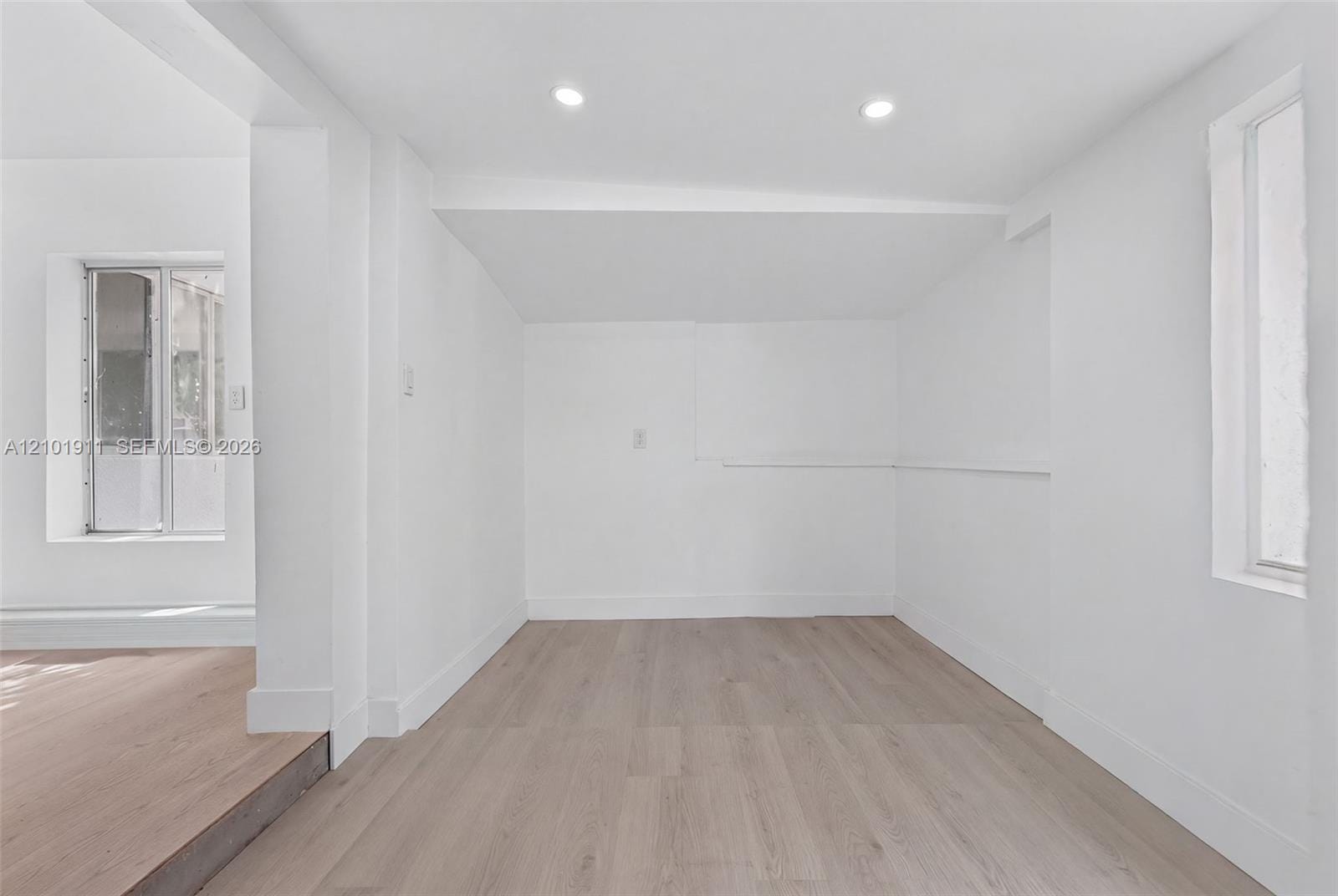 334 NW 110th Street — photo 9