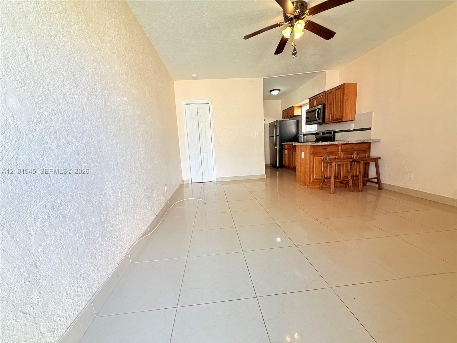 326 NE 6th Street 3, Hallandale Beach, FL 33009 photo 3