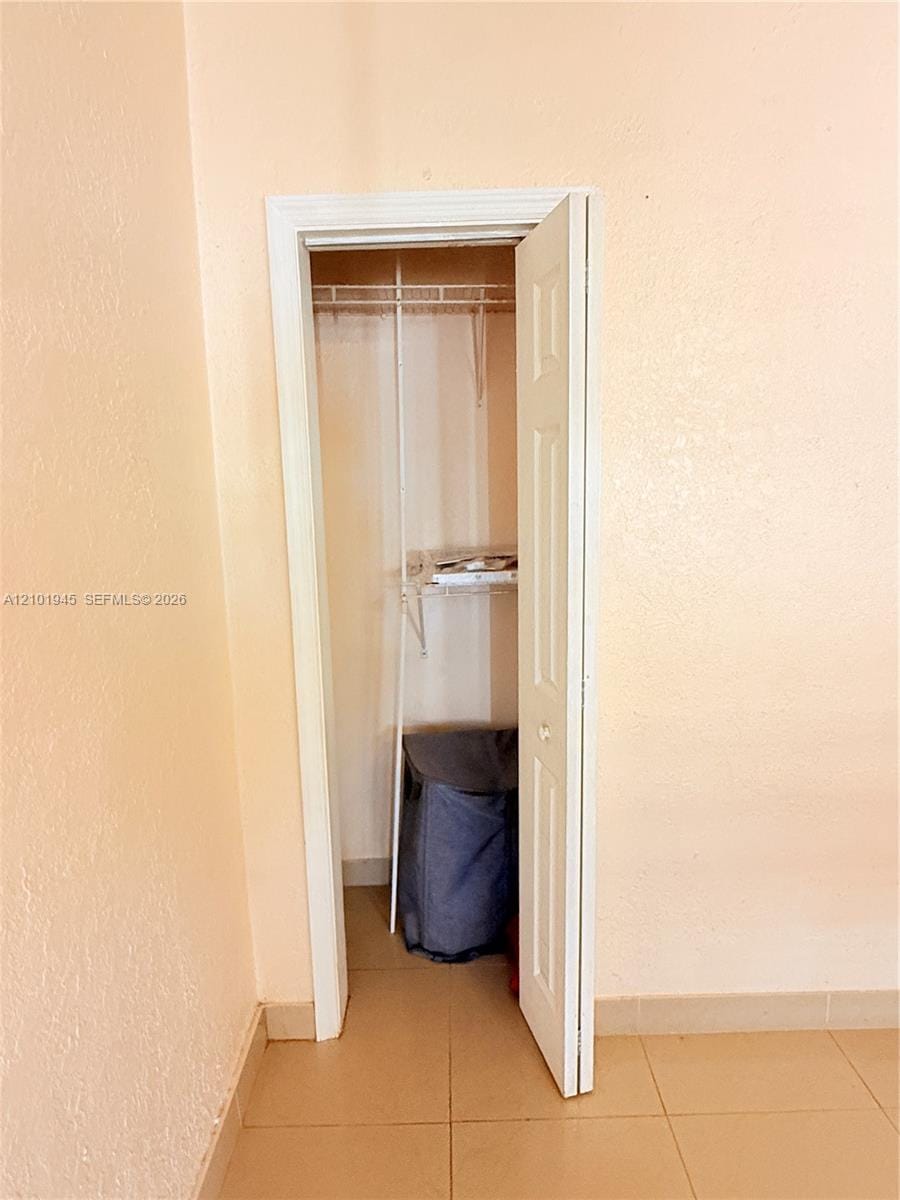 326 NE 6th Street 3, Hallandale Beach, FL 33009 photo 5
