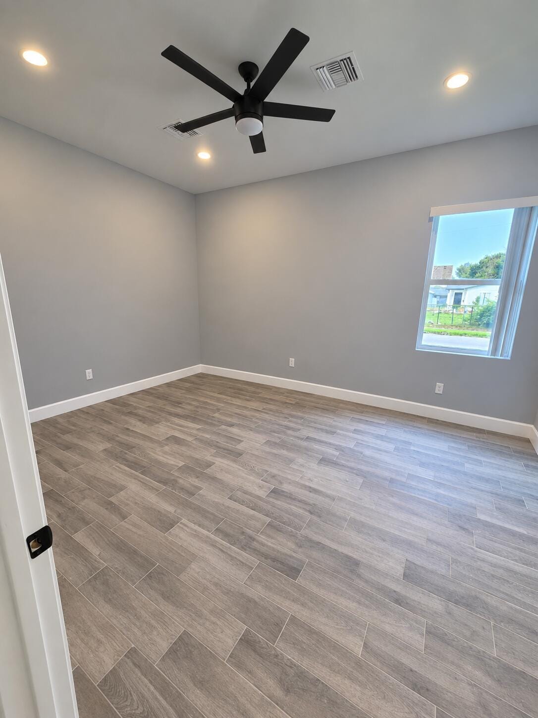 712 N 24TH N Street, Fort Pierce, FL 34950 photo 9