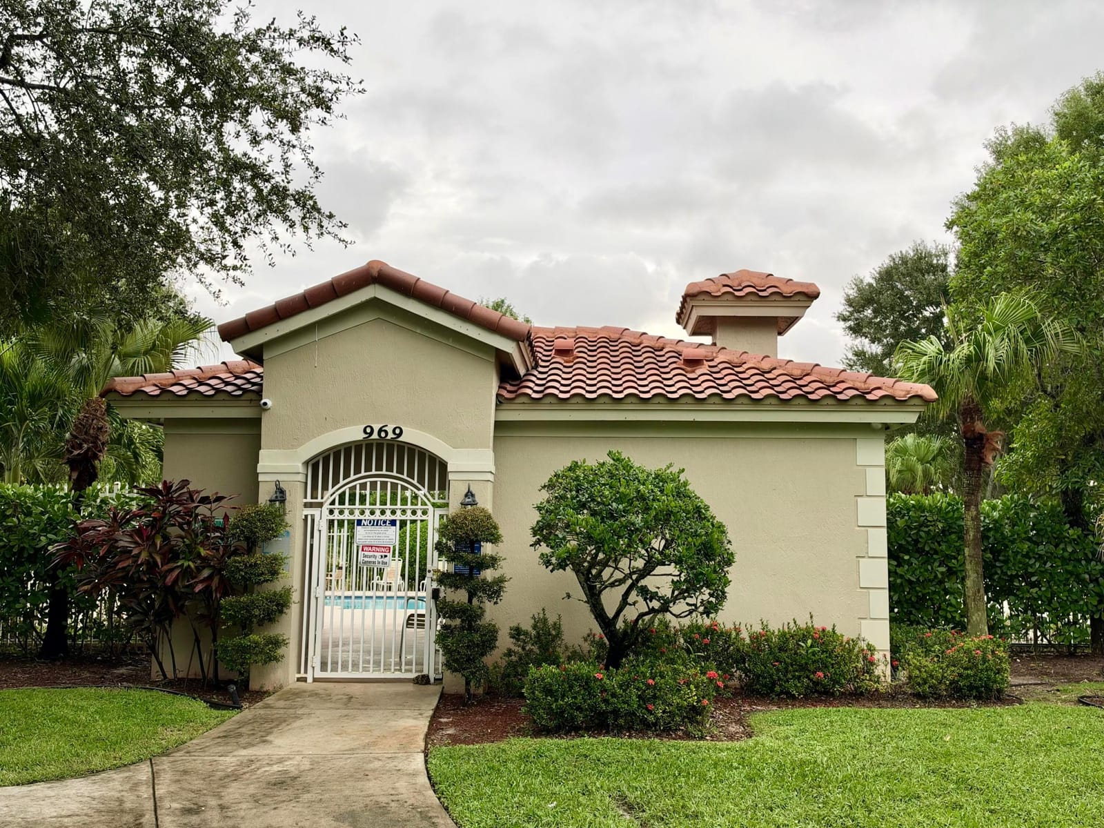 804 Summit Lake Drive — photo 2
