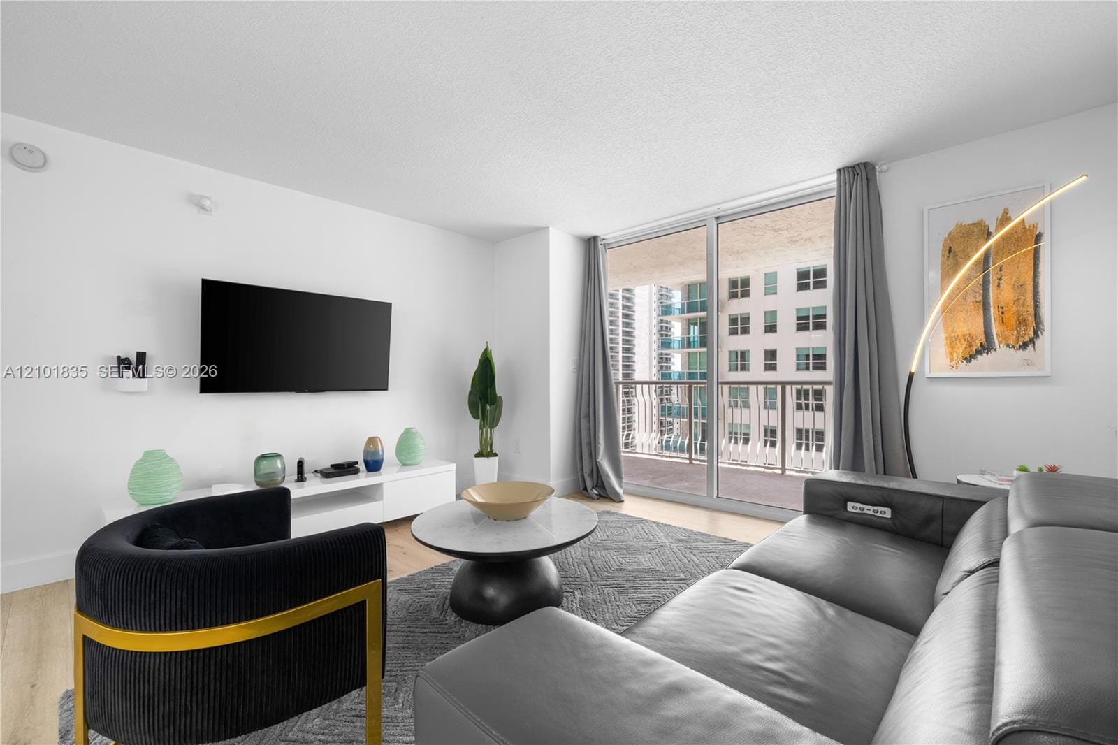 1200 Brickell Bay Drive 1907, Miami, FL 33131 photo 12