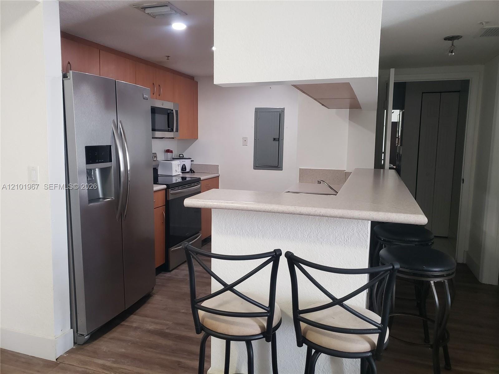 816 NW 11th Street 407, Miami, FL 33136 photo 3