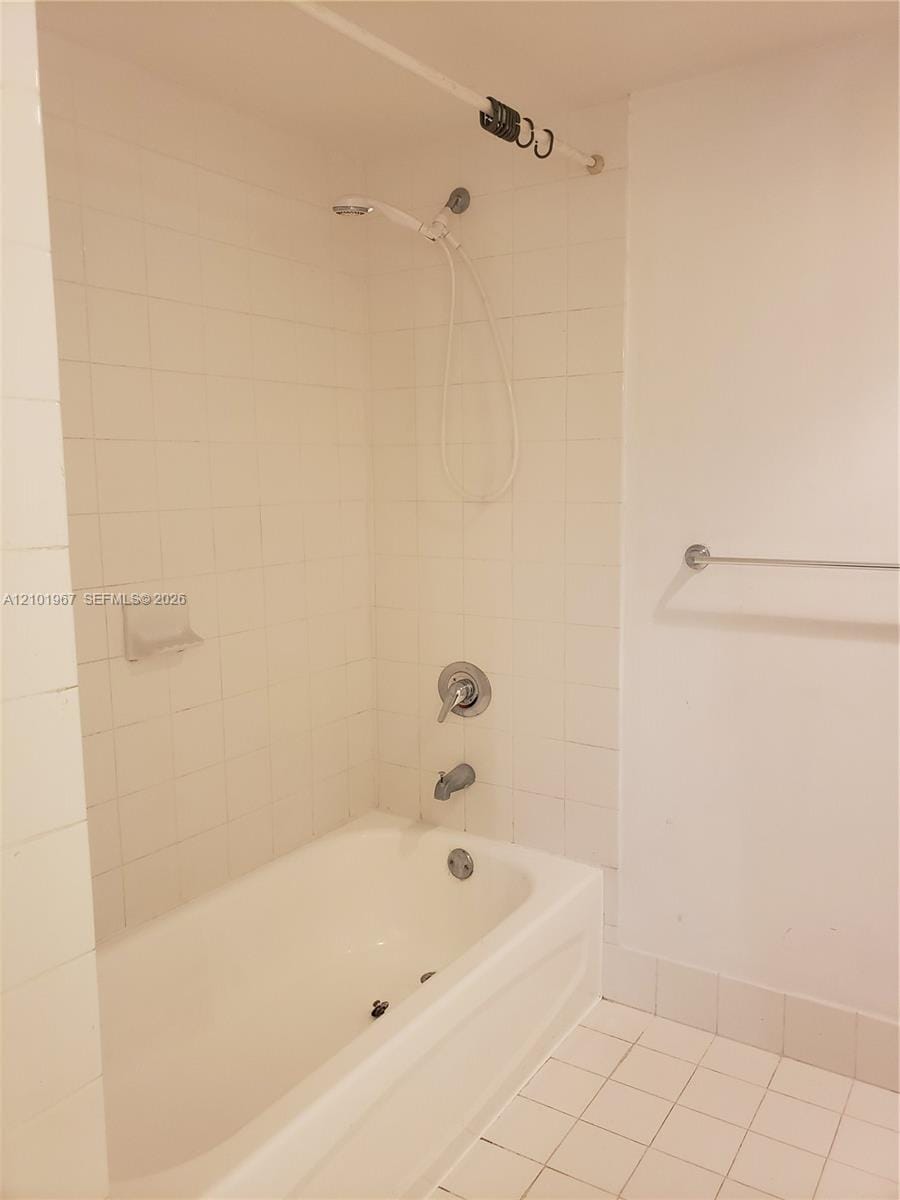 816 NW 11th Street 407, Miami, FL 33136 photo 10