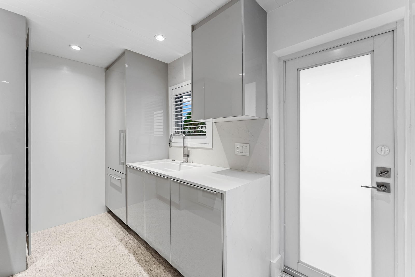 1877 S Ocean Boulevard 10