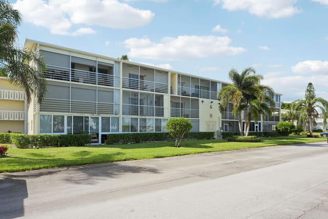 290 Dorset G, Boca Raton, FL 33434