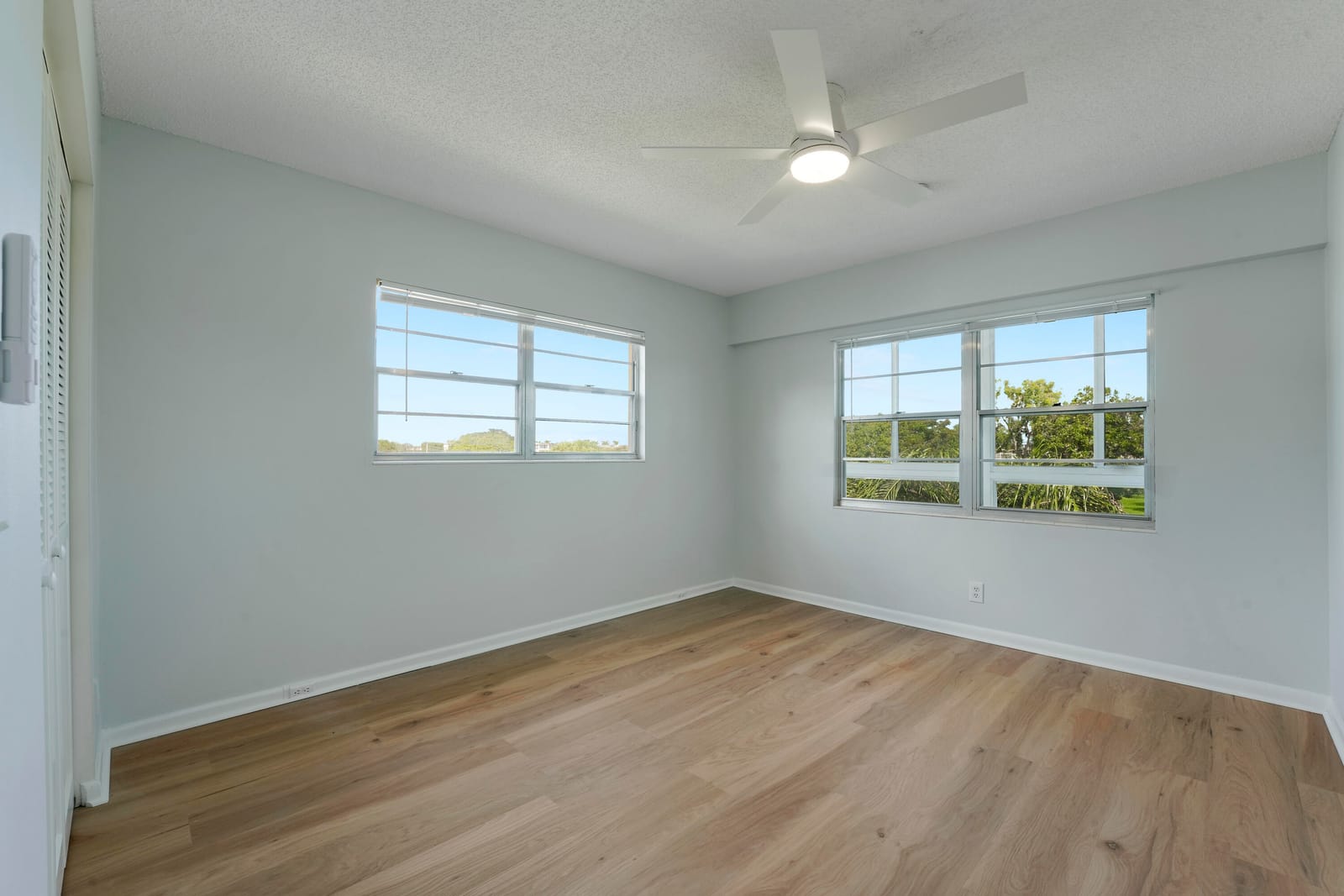 290 Dorset G, Boca Raton, FL 33434 photo 13
