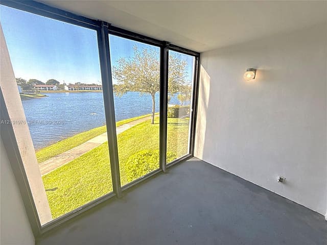 210 Lake Pointe Drive 210, Oakland Park, FL 33309