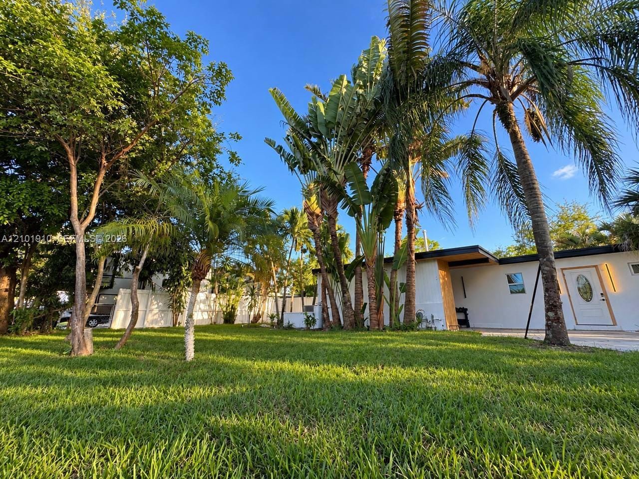 3130 SW 14th Street, Fort Lauderdale, FL 33312 photo 2
