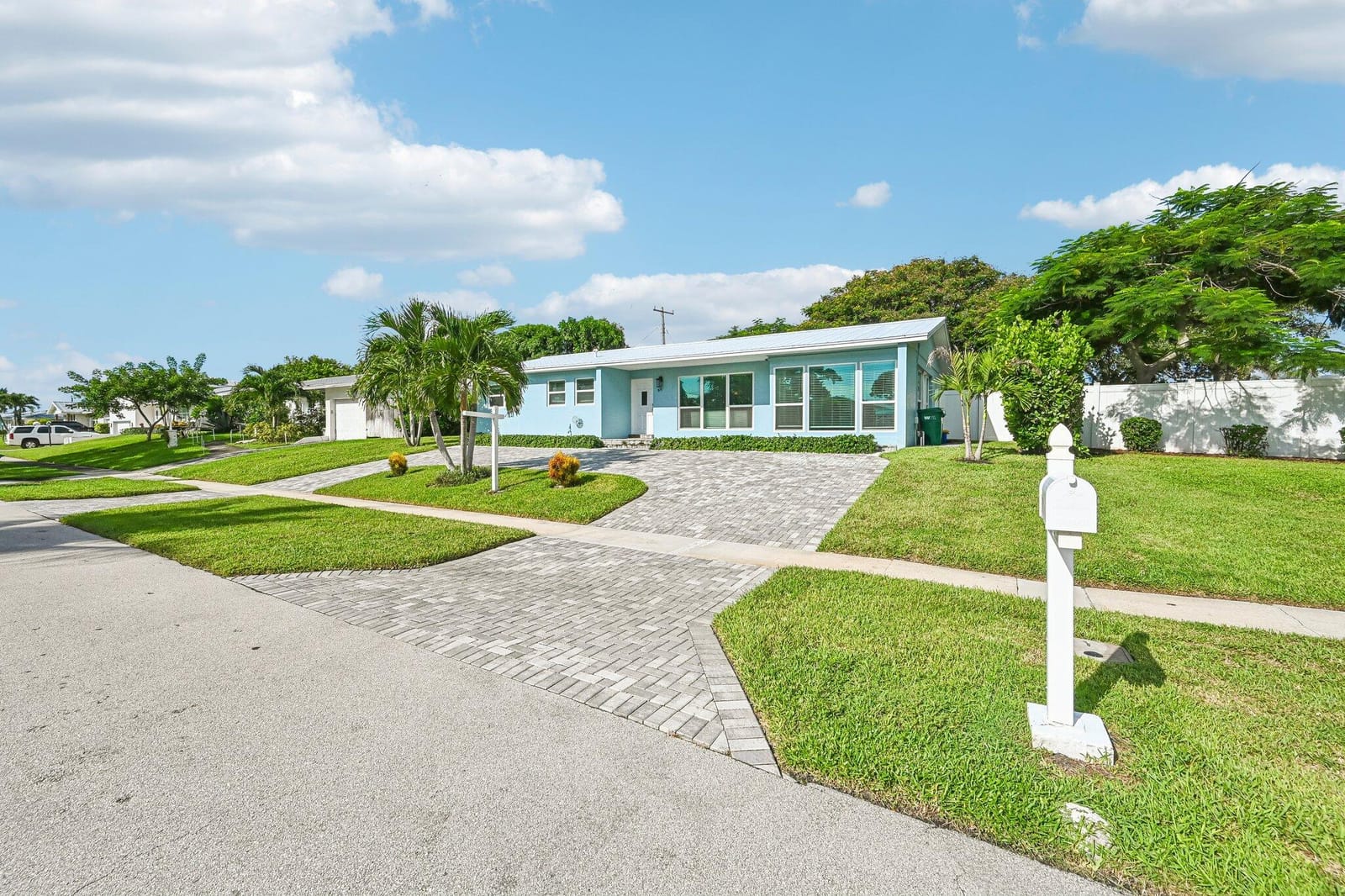 371 Saturn Avenue, Tequesta, FL 33469 photo 30