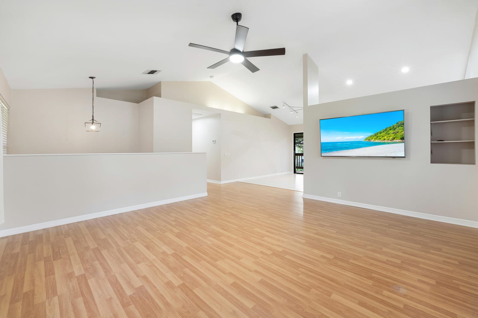 8070 SE RIVER Lane, Stuart, FL 34997 photo 2