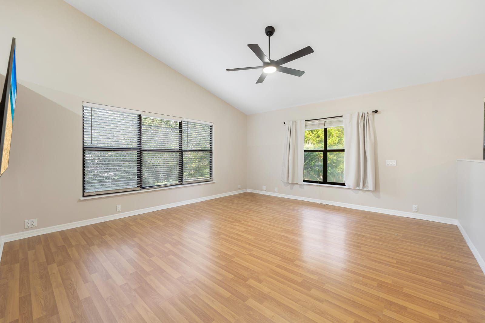 8070 SE RIVER Lane, Stuart, FL 34997 photo 7