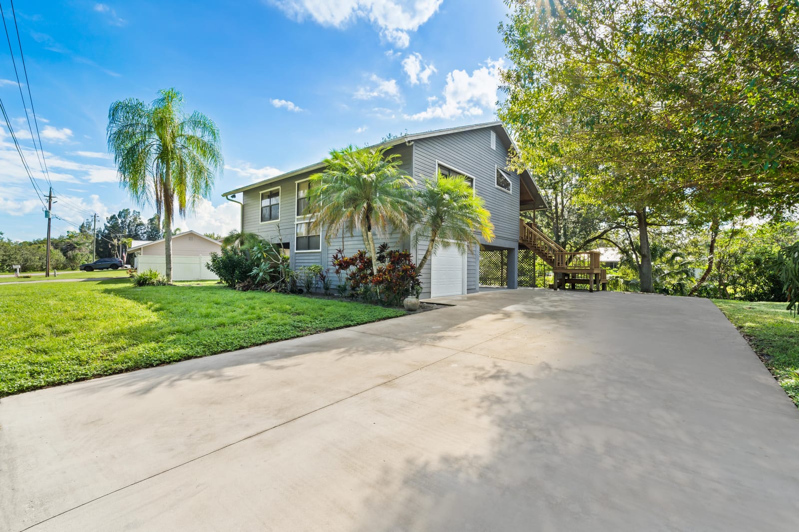 8070 SE RIVER Lane, Stuart, FL 34997