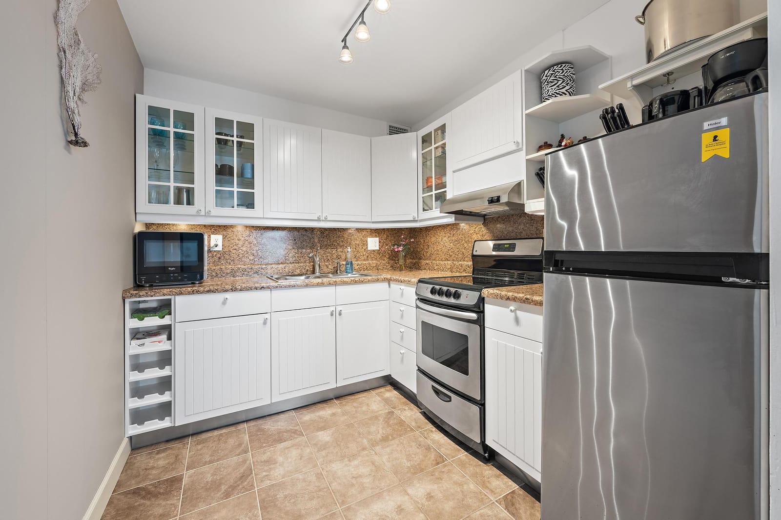 2381 Sunset Avenue 306, Lake Worth Beach, FL 33461 photo 4