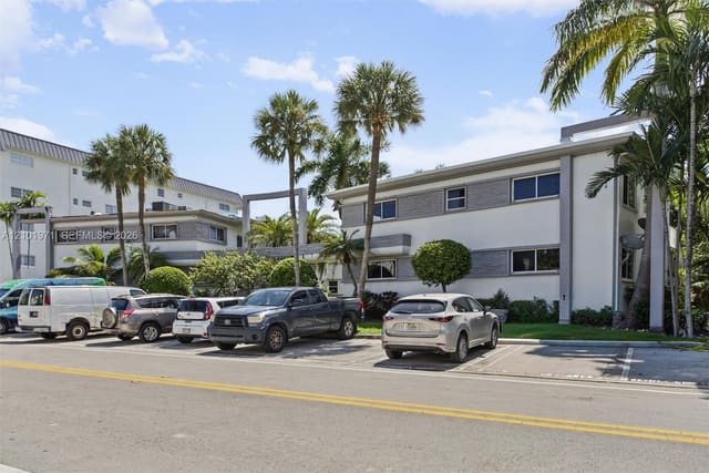1150 99th Street 25, Bay Harbor Islands, FL 33154